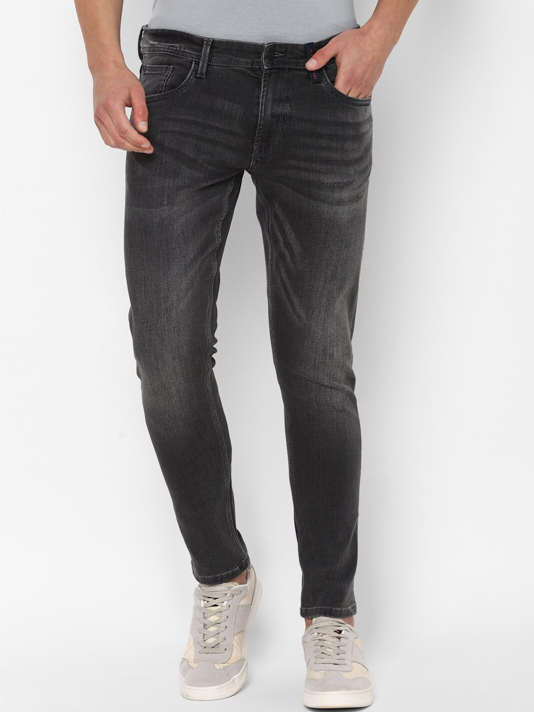 

Allen Solly Men Black Slim Fit Heavy Fade Jeans