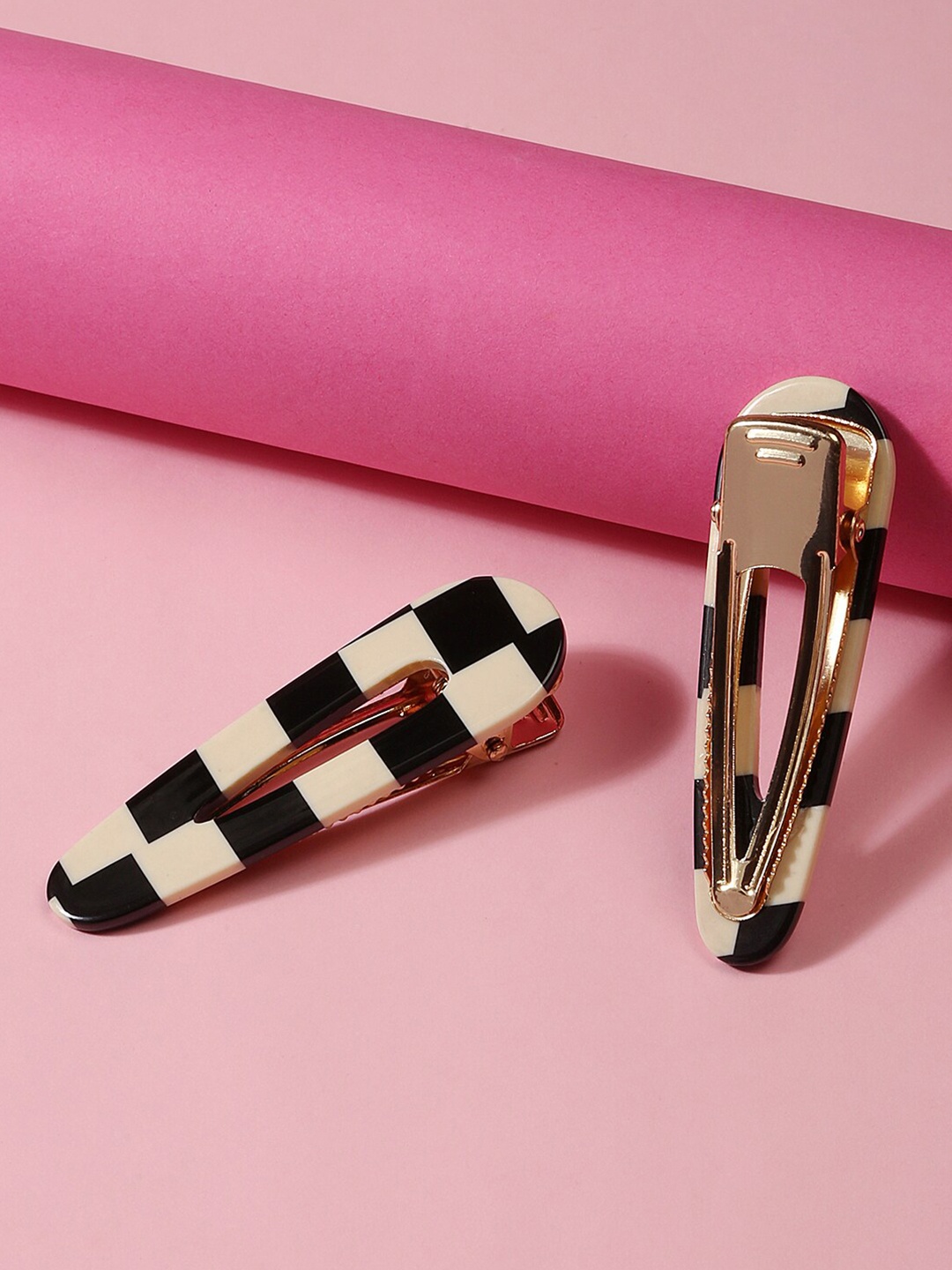 

Lilly & sparkle Women Black & Beige Set of 2 Alligator Hair Clip