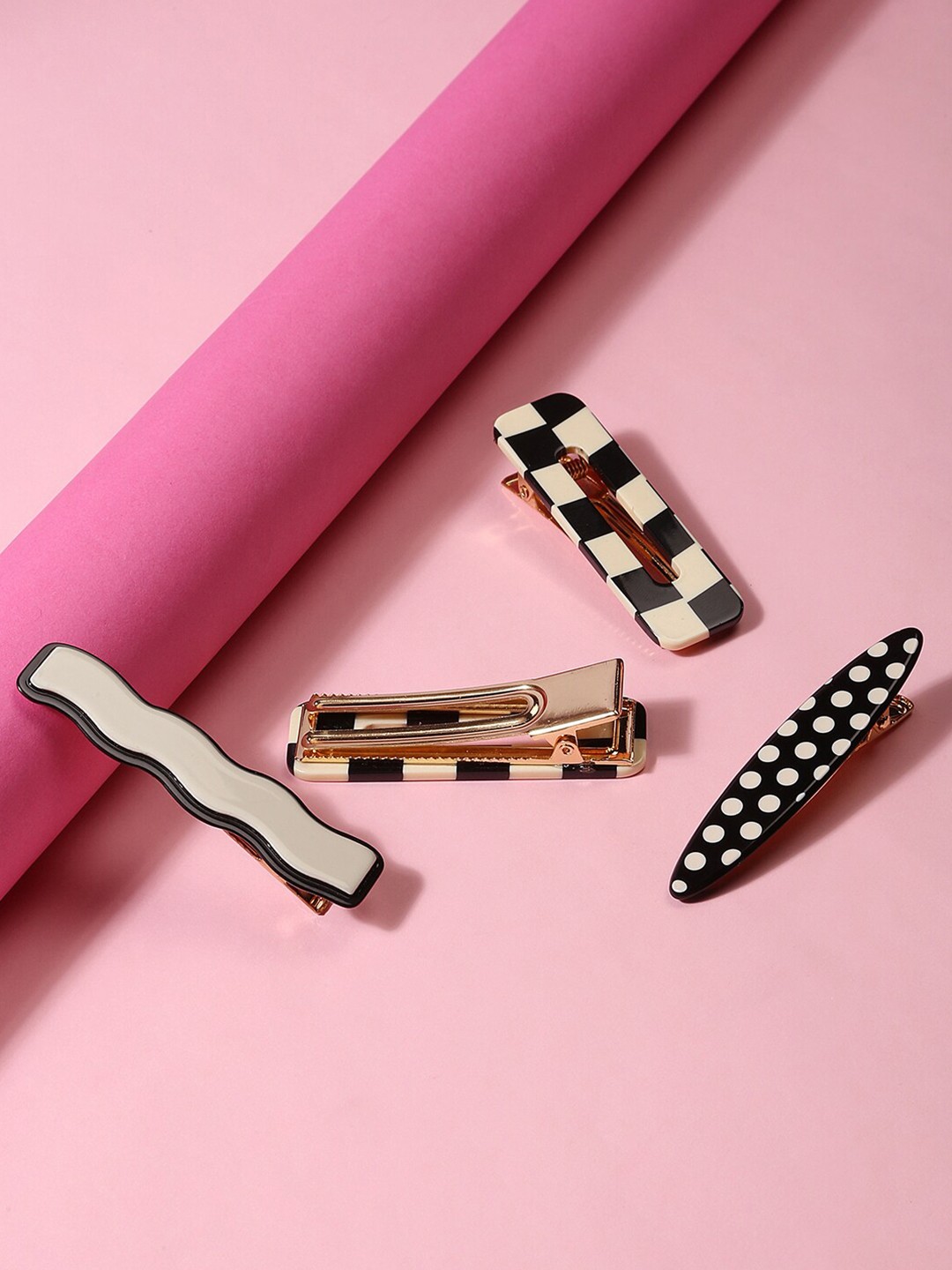 

Lilly & sparkle Women Black & White Set of 4 Alligator Hair Clip, Gold