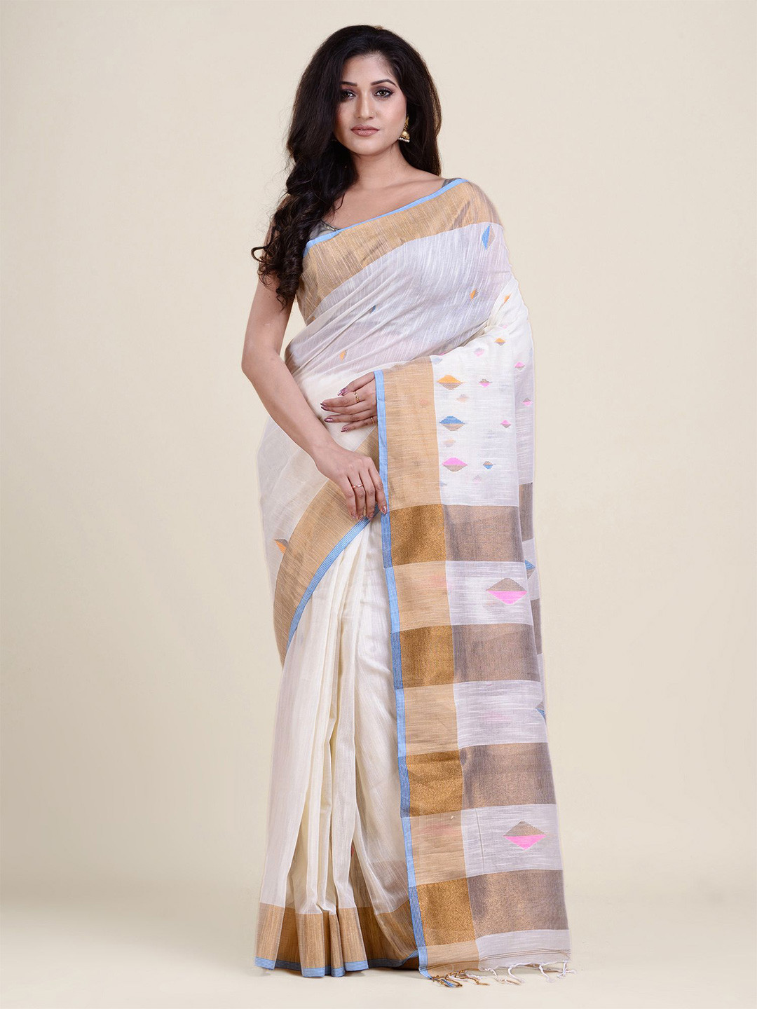 

Charukriti Off White & Gold-Toned Ethnic Motifs Zari Pure Cotton Saree