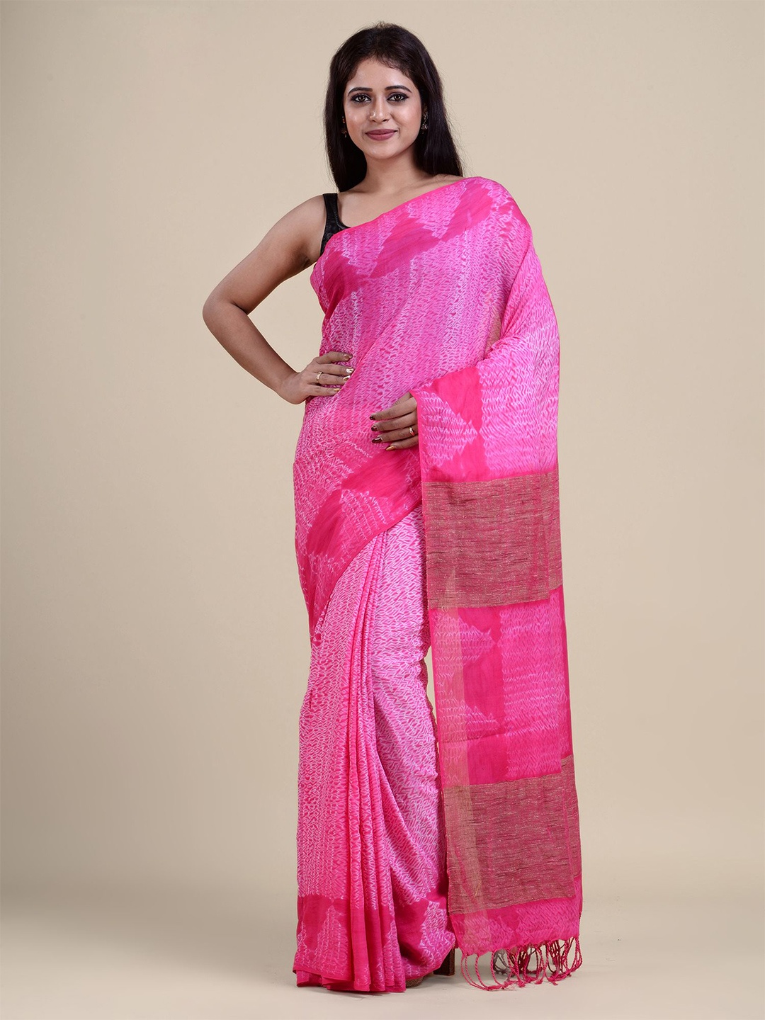 

Charukriti Pink & Silver-Coloured Pure Cotton Saree