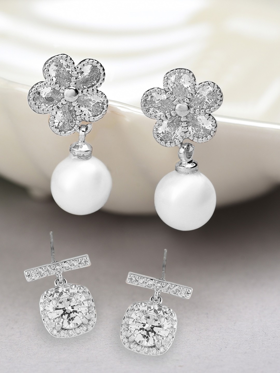 

AMI Silver-Toned Contemporary Drop Earrings