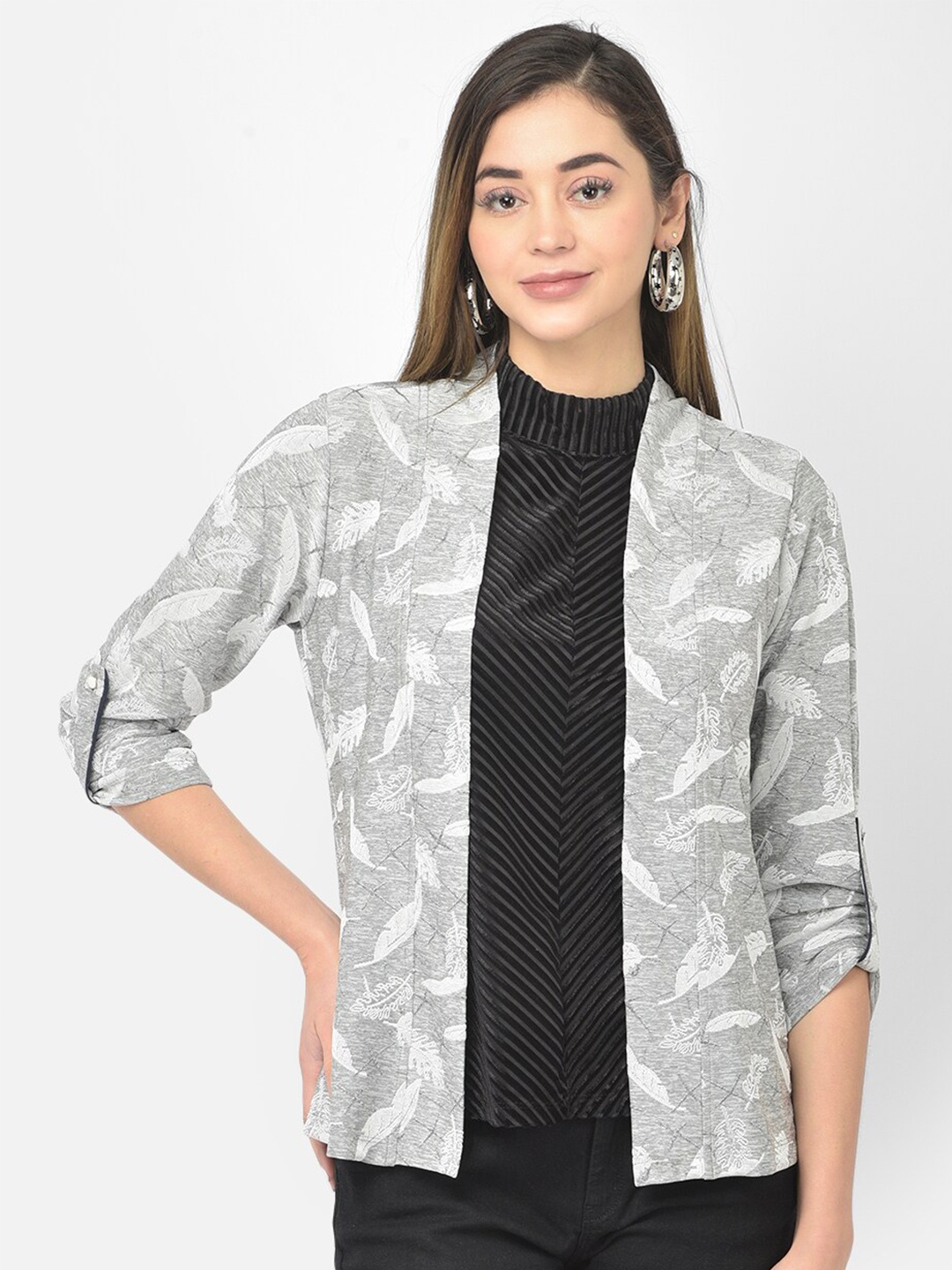 

Latin Quarters Women Grey & White Printed Shrug