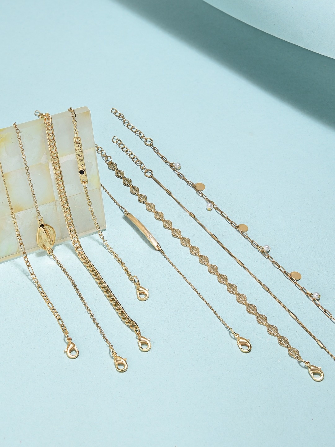 

AMI Women Set Of 8 Gold-Toned Pearls Gold-Plated Wraparound Bracelet