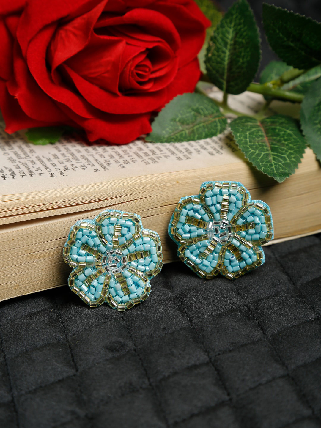 

NEUDIS Blue Floral Studs Earrings