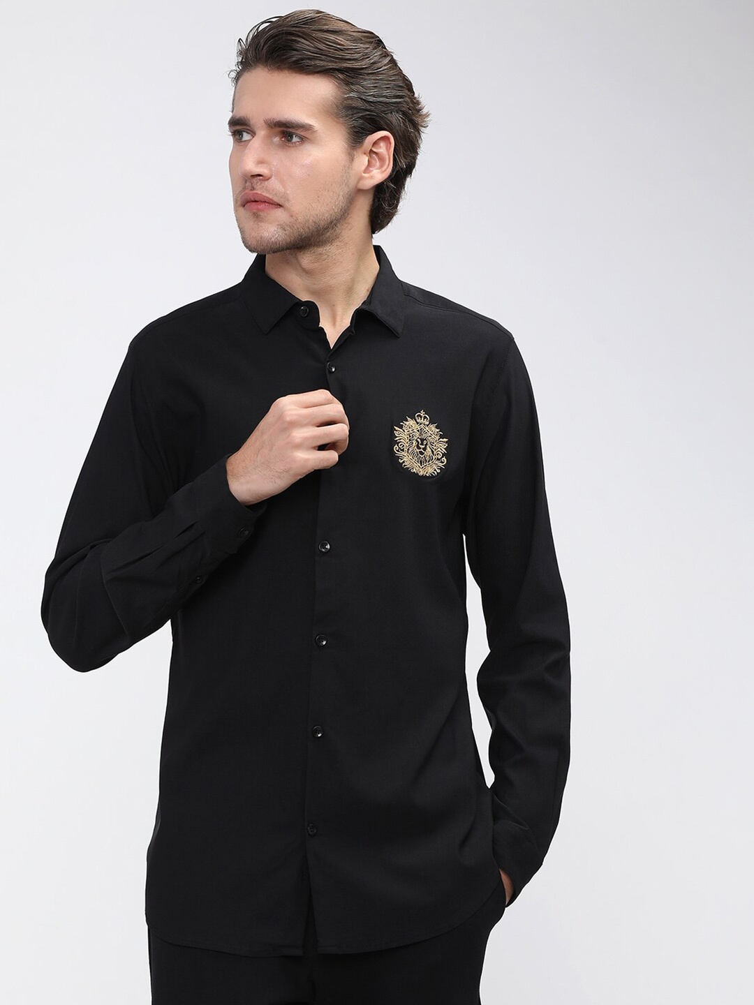 

HIGHLANDER Men Black Solid Slim Fit Casual Shirt