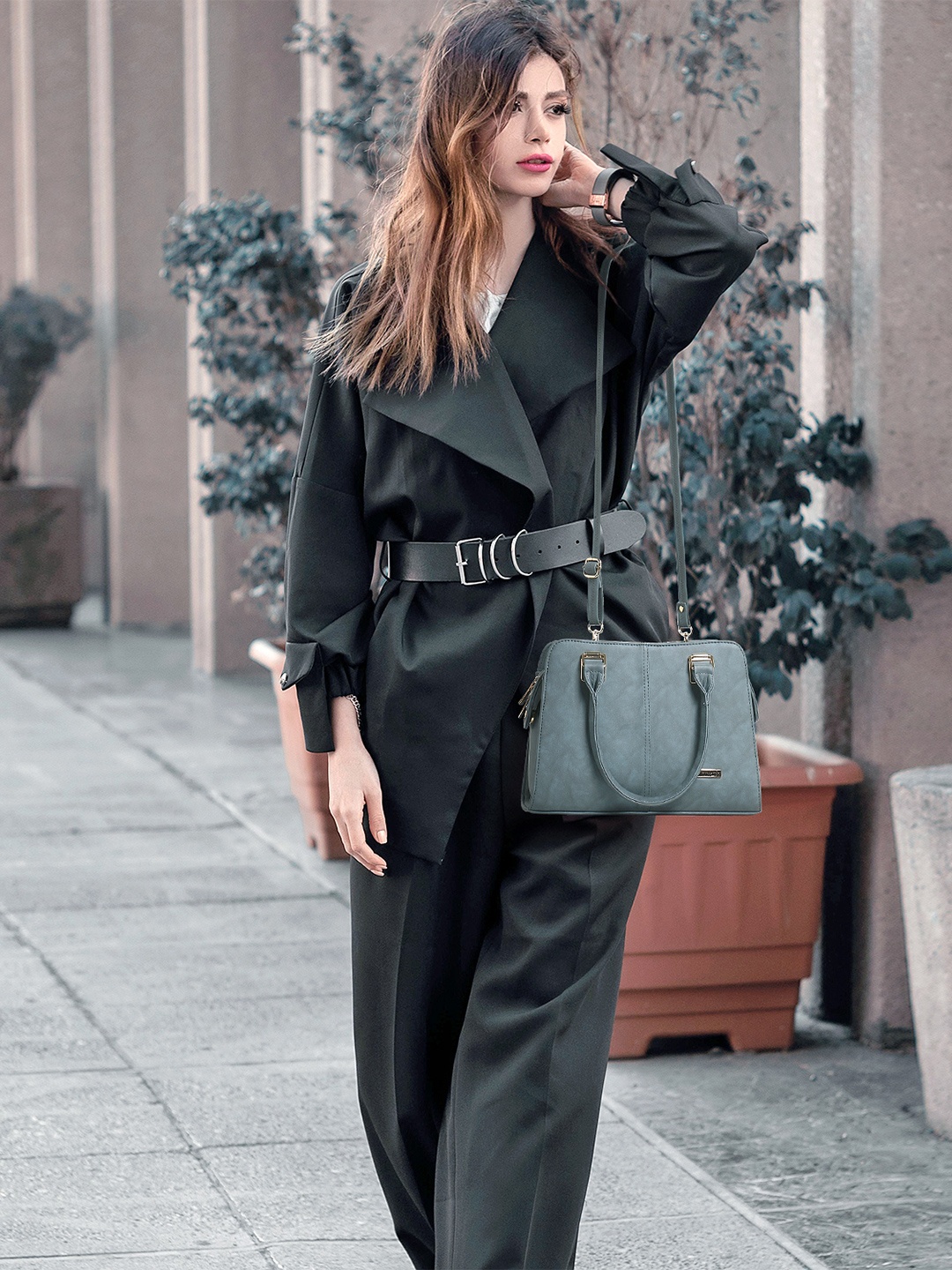 

WOMEN MARKS Grey PU Structured Handheld Bag with Applique
