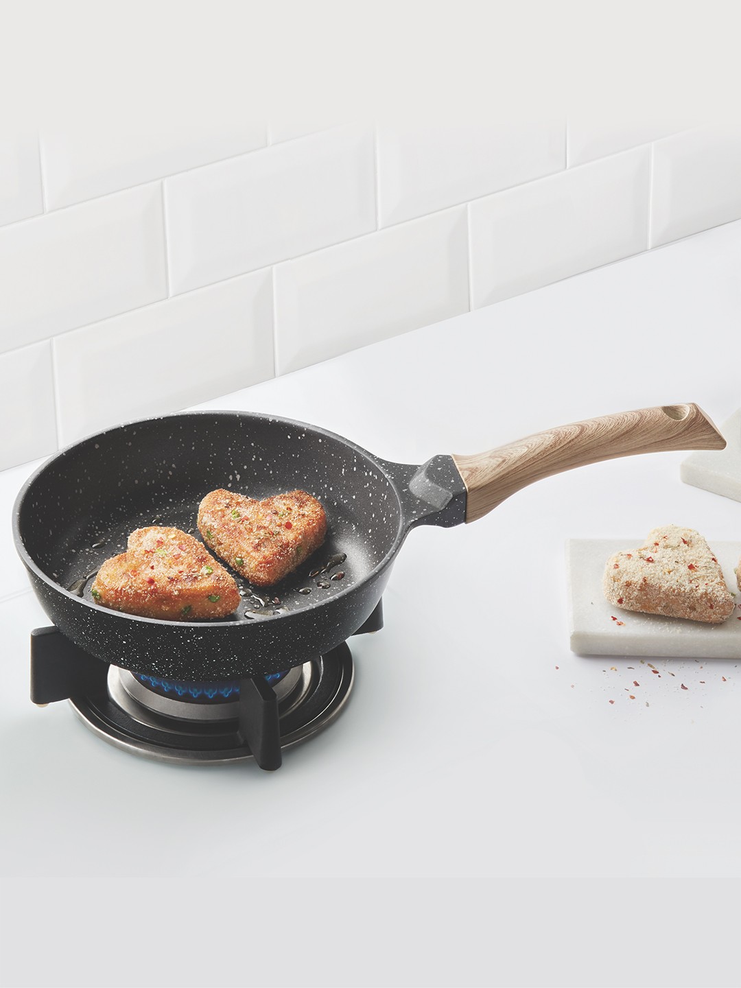 

BOROSIL Black Non-Stick Aluminium Deep Fry Pan 1.5 L