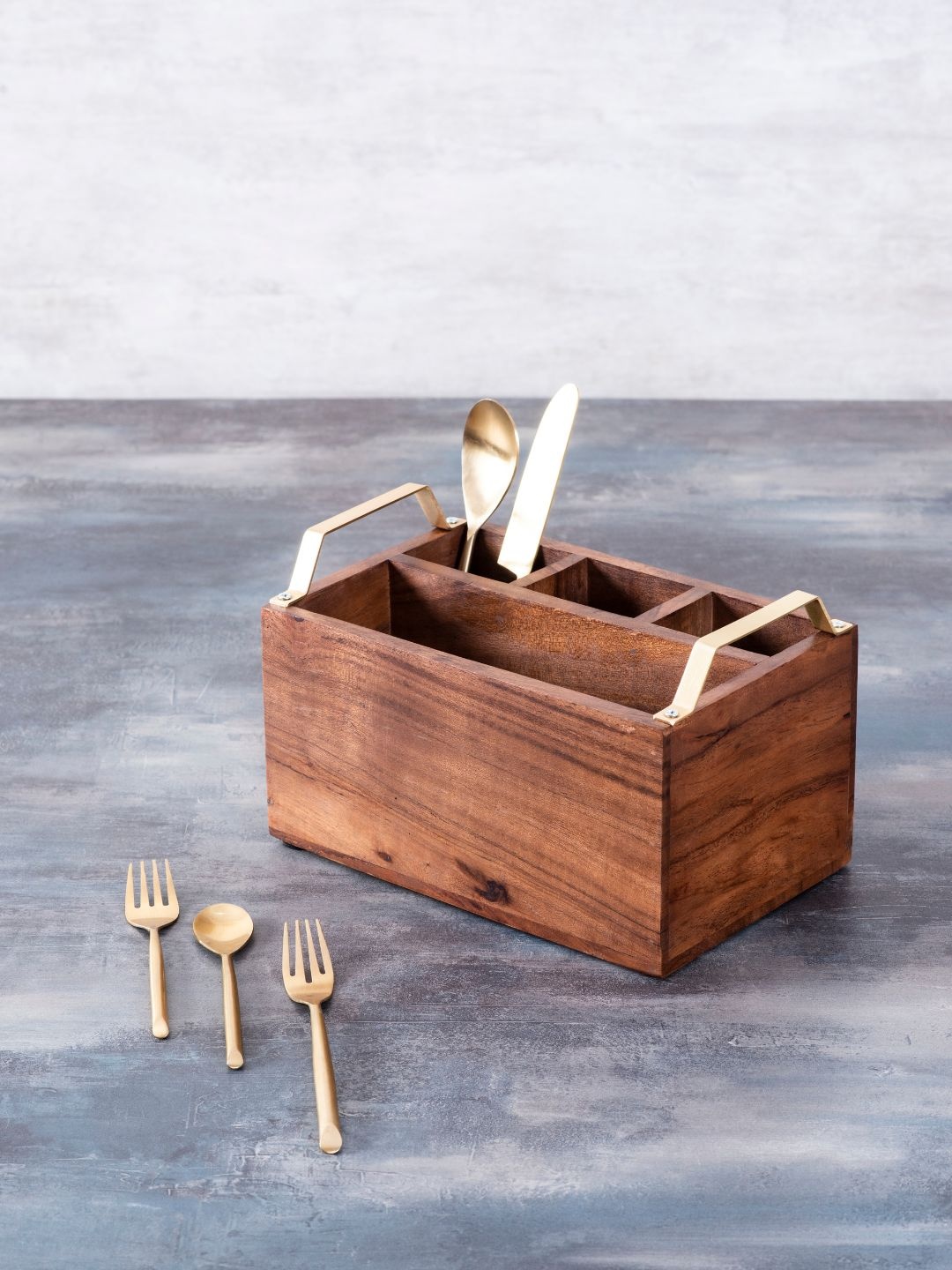 

nestroots Brown & Silver-Toned Wooden Cutlery Holder