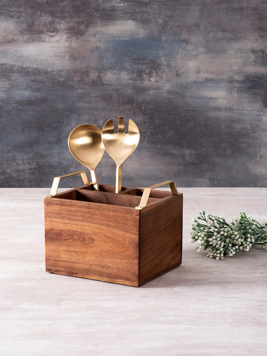 

nestroots Brown Solid Cutlery Holder