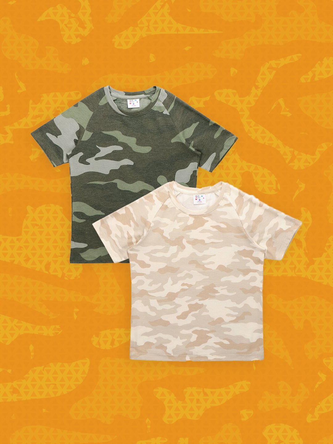 

LilPicks Boys Green & Beige Camouflage Set of 2 Printed T-shirt