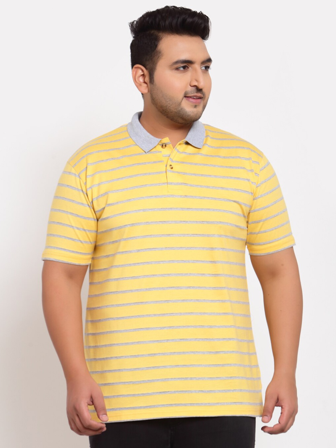 

plusS Men Yellow Striped Raw Edge T-shirt