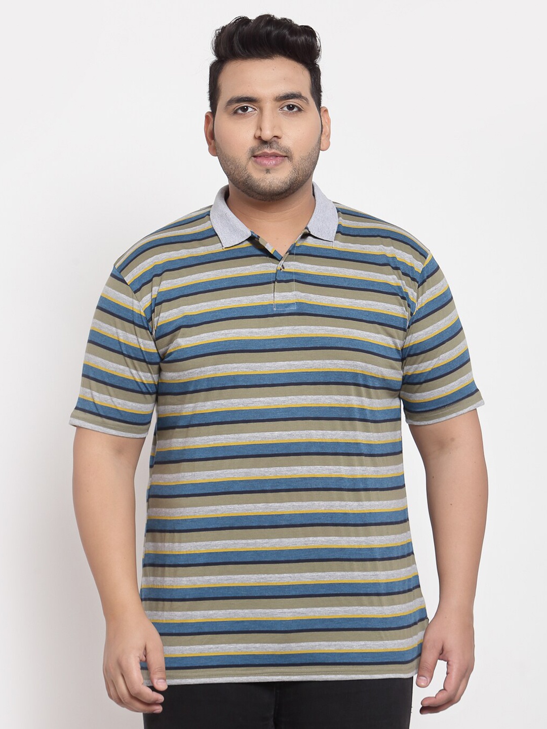 

plusS Men Olive Green Striped Henley Neck Pockets T-shirt