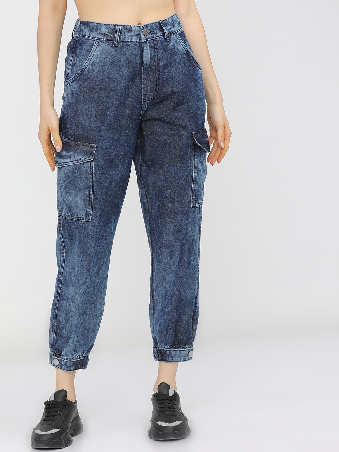 

Tokyo Talkies Women Blue Jogger Heavy Fade Stretchable Jeans