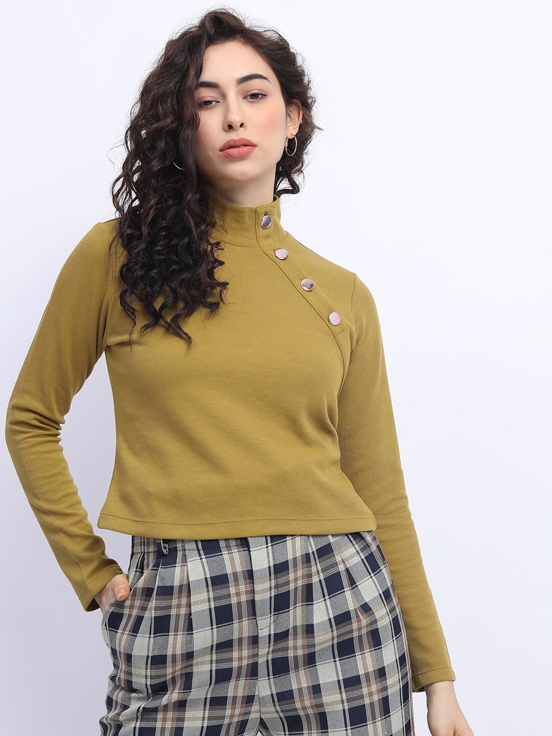 

Tokyo Talkies Green High Neck Knitted Crop Top