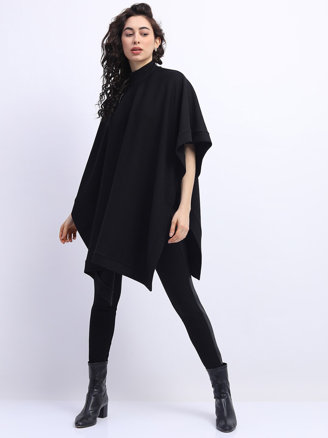 

Tokyo Talkies Black Kaftan Longline Top