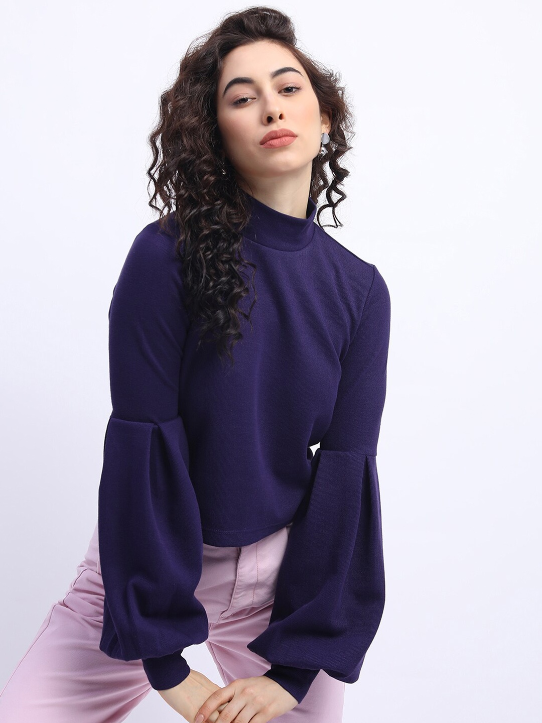 

Tokyo Talkies Women Purple Solid Crop Top