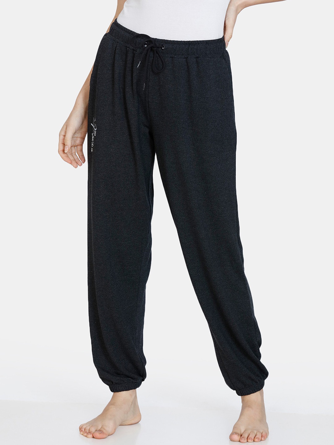 

Zivame Women Black Solid Joggers