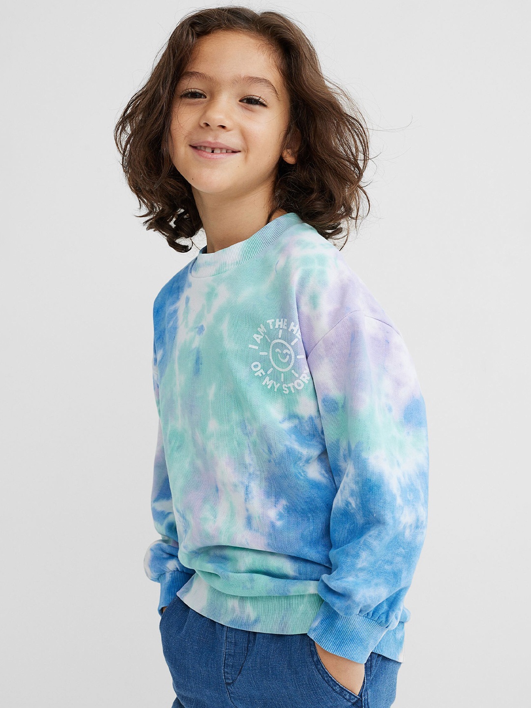 

H&M Boys Blue Oversized Printed Sweatshirt