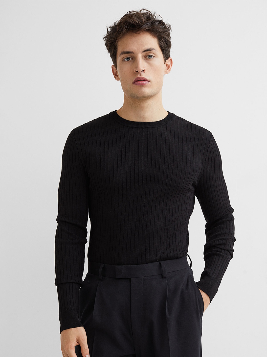 

H&M Men Black Muscle Fit Fine-knit Jumper