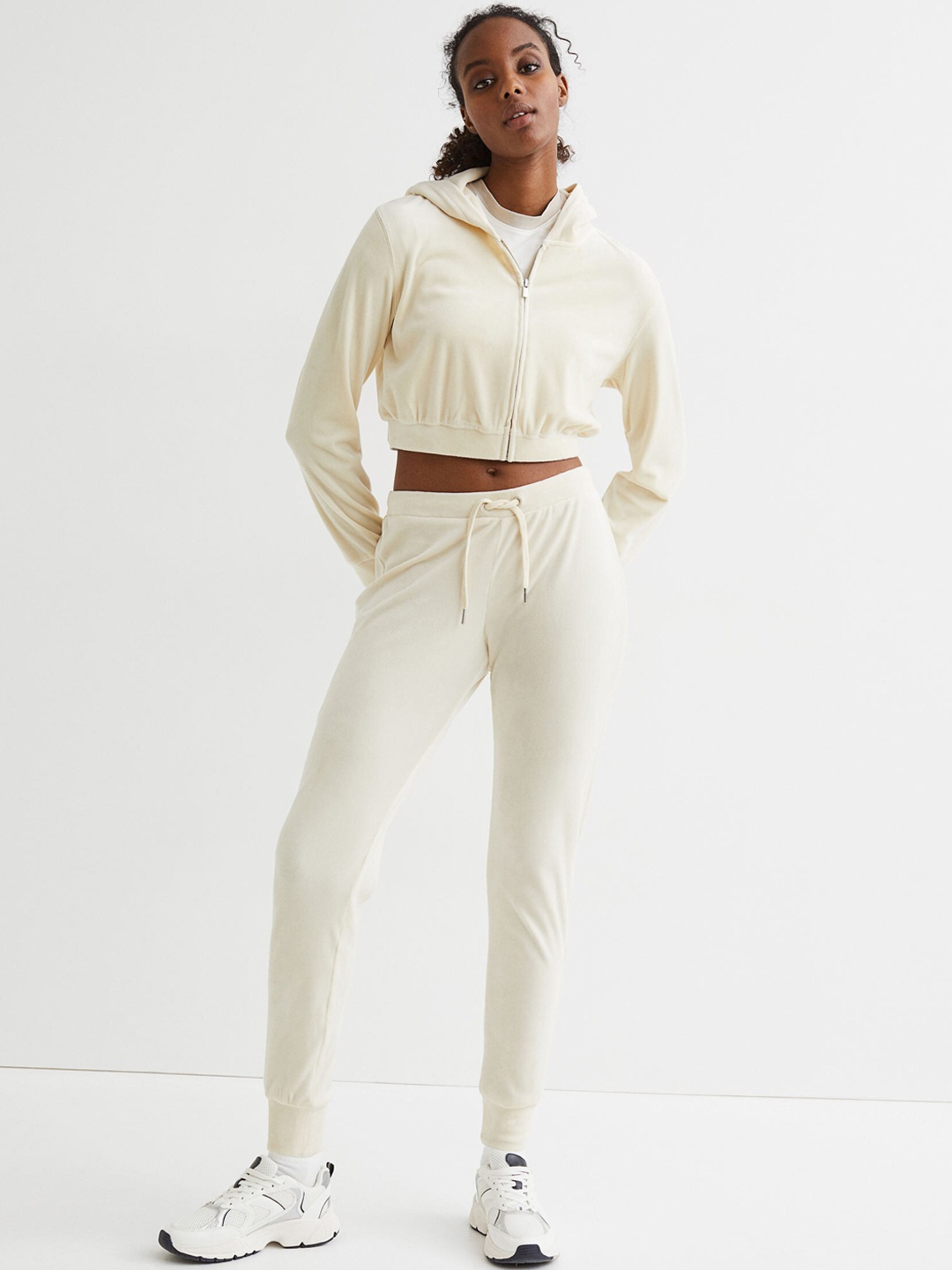 

H&M Women White Solid Velour Joggers