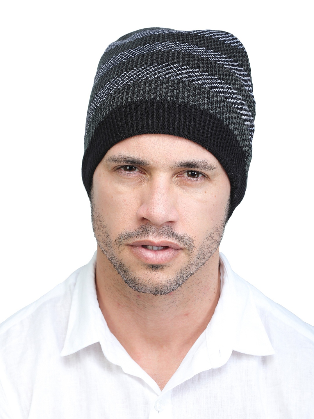 

ELLIS Men Grey & Black Woolen Beanie
