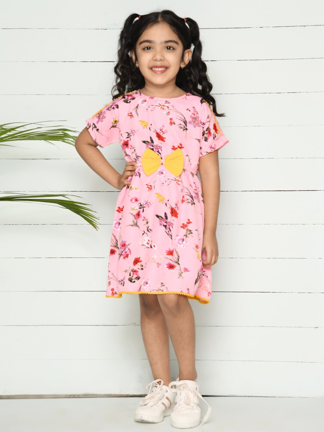 

LilPicks Girls Pink Floral Crepe Fit & Flare Dress with Bow