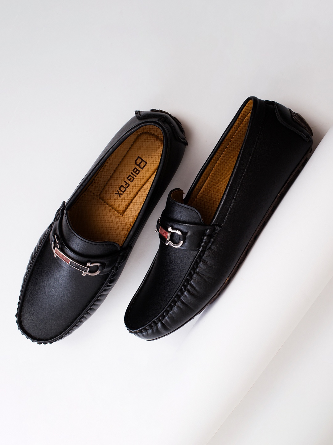 

Big Fox Men Black Loafers