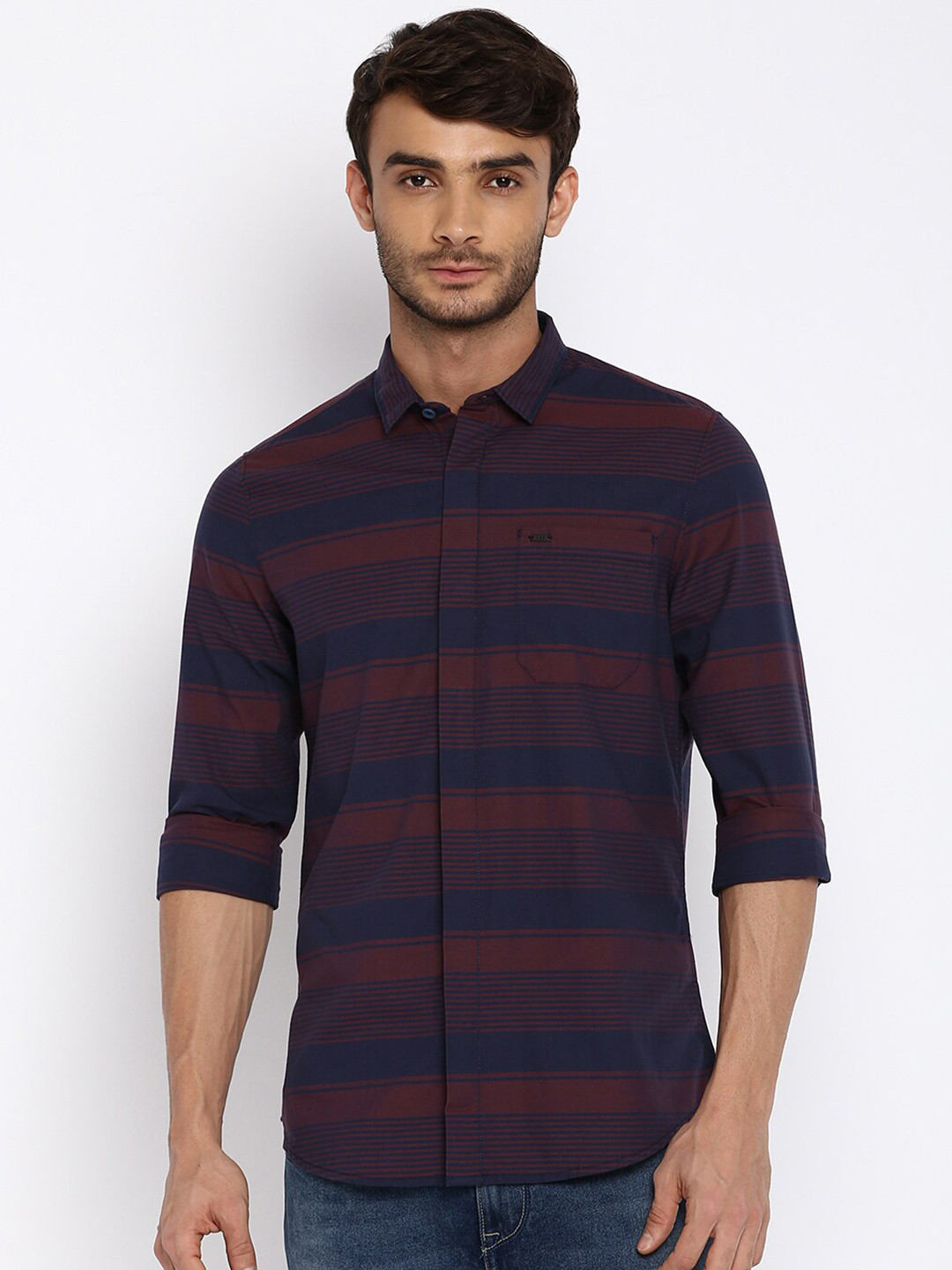 

Lee Men Red Slim Fit Horizontal Stripes Striped Casual Shirt