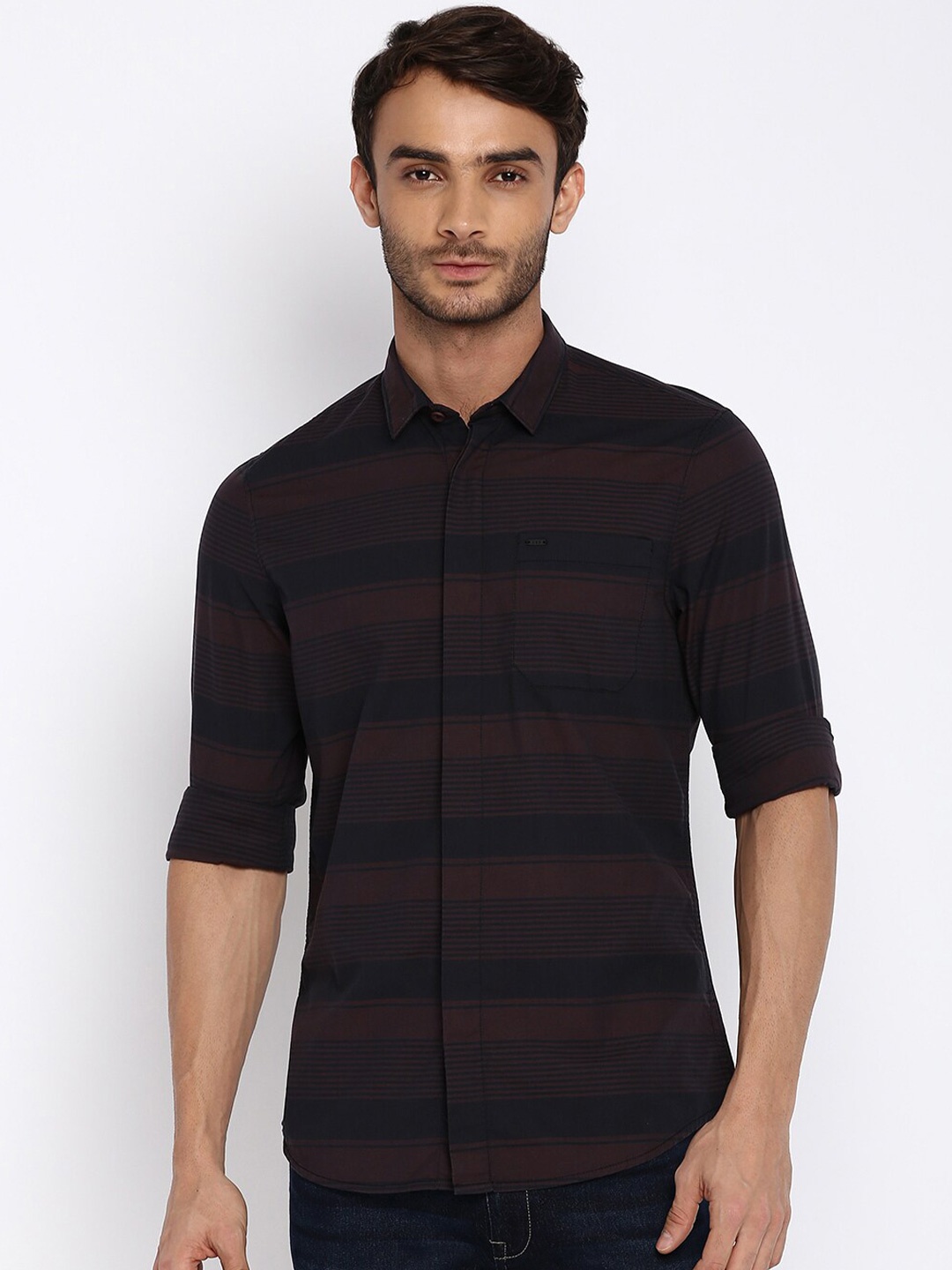 

Lee Men Brown Slim Fit Horizontal Stripes Striped Casual Shirt