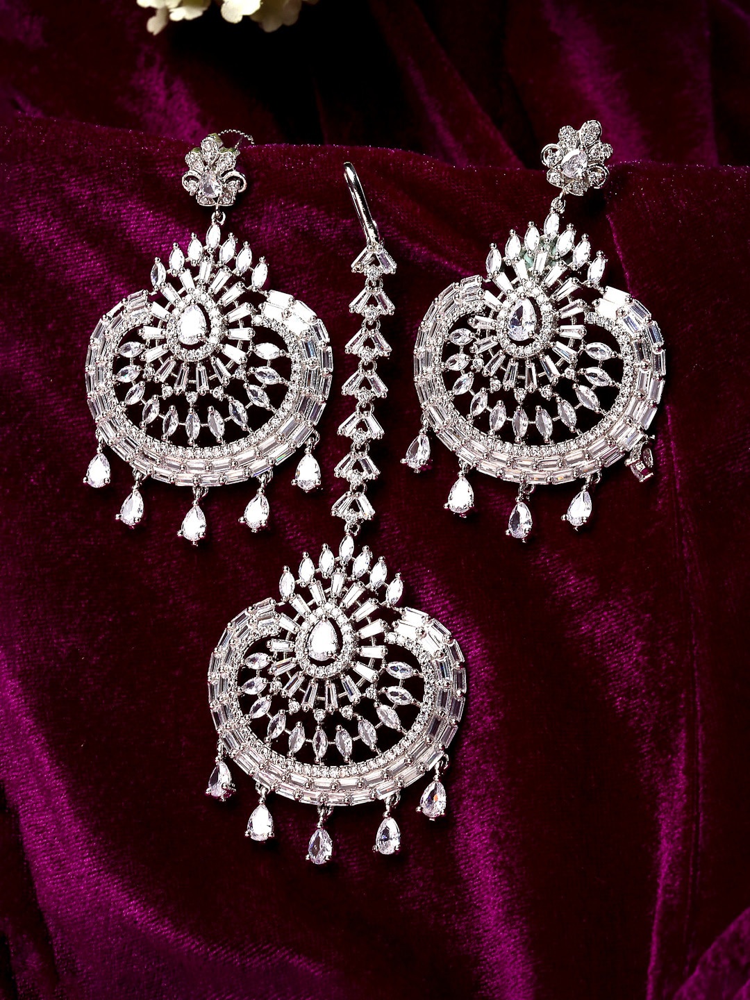 

ZENEME Silver-Toned Silver-Plated White AD-Studded Maang Tikka And Earrings Set