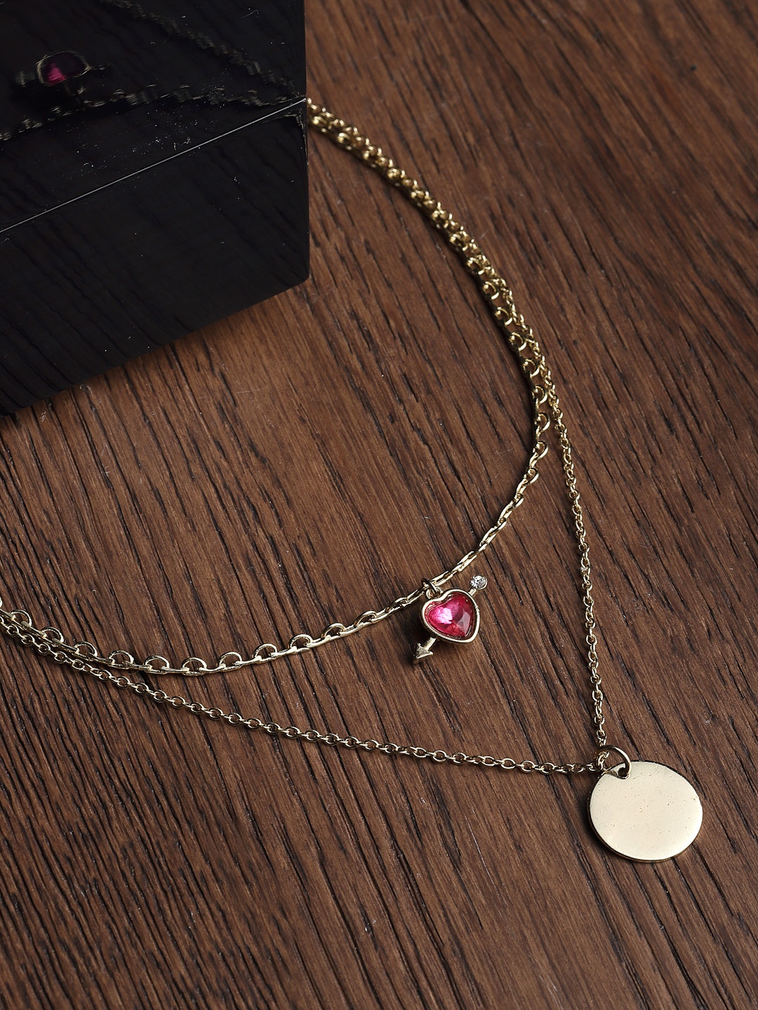 

VOGUE PANASH Gold-Toned & Red Layered Necklace