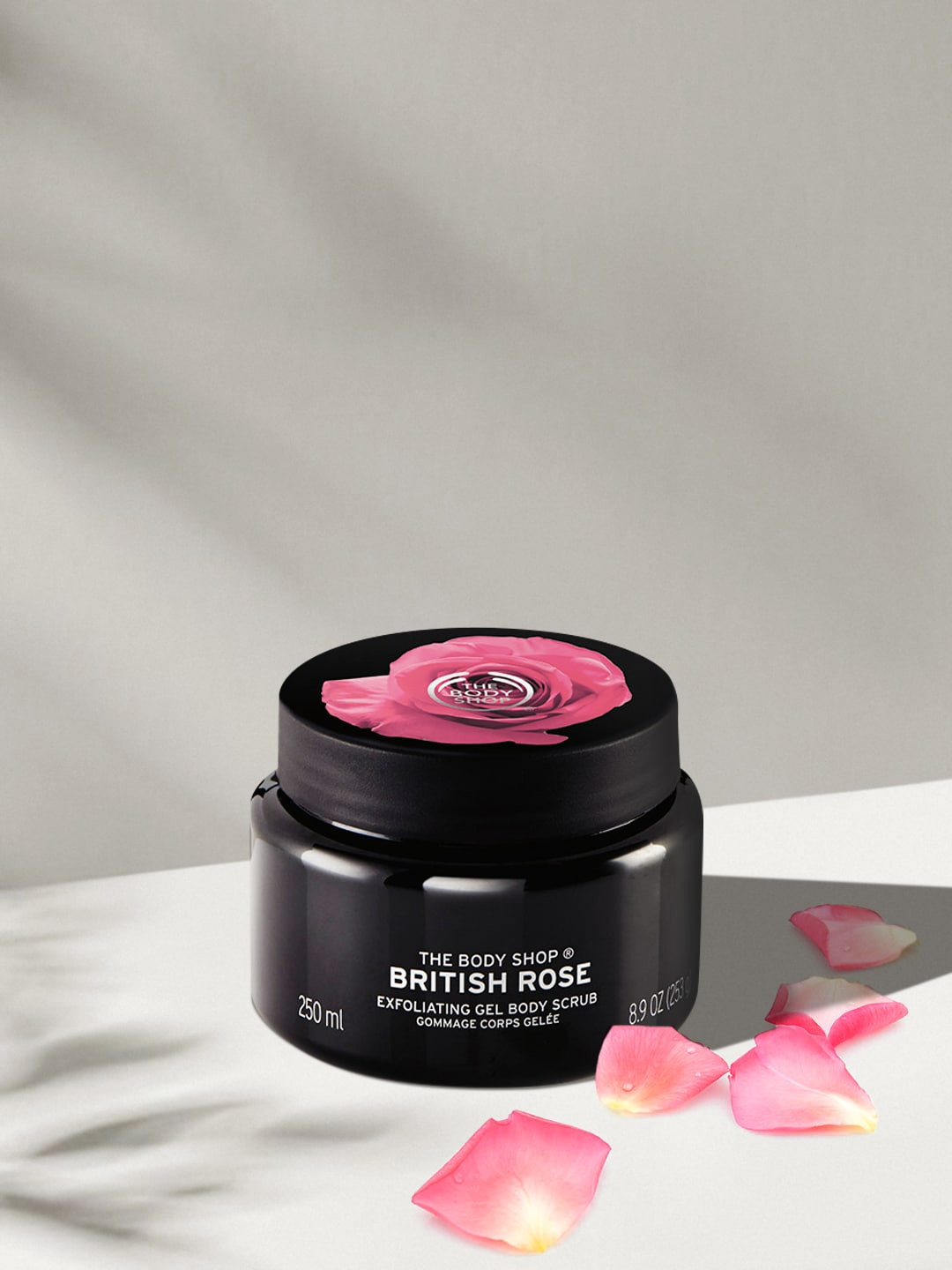 

THE BODY SHOP Unisex British Rose Sustainable Body Scrub, Black