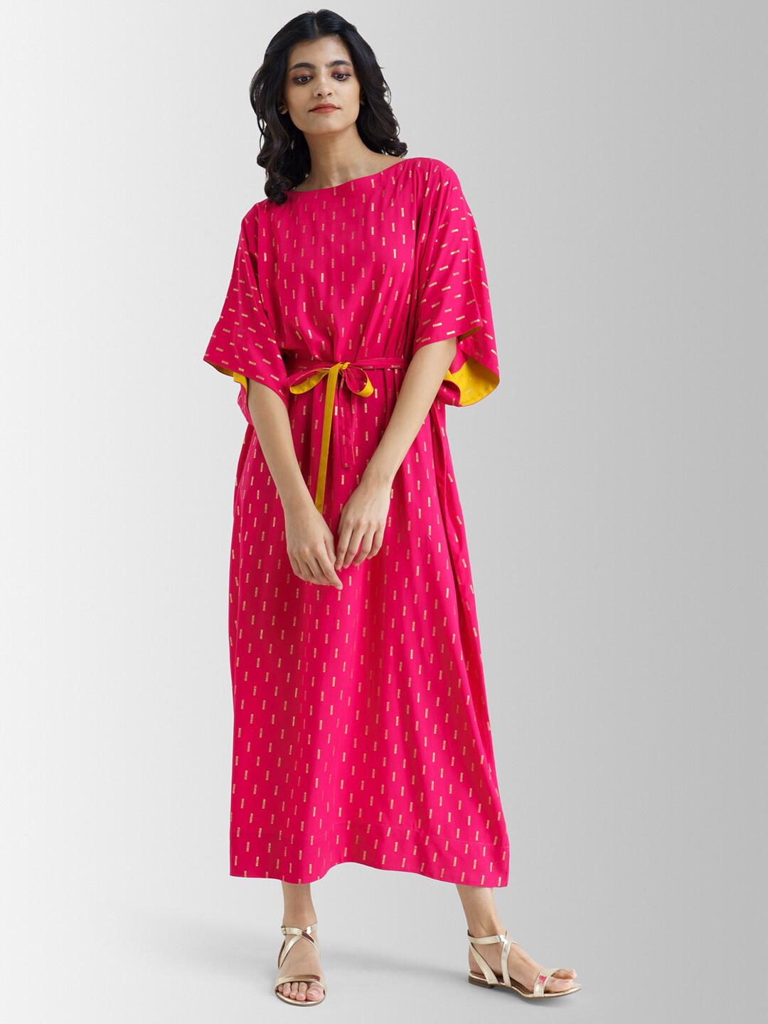

Pink Fort Pink Ethnic Motifs Foil Print Kaftan Maxi Dress
