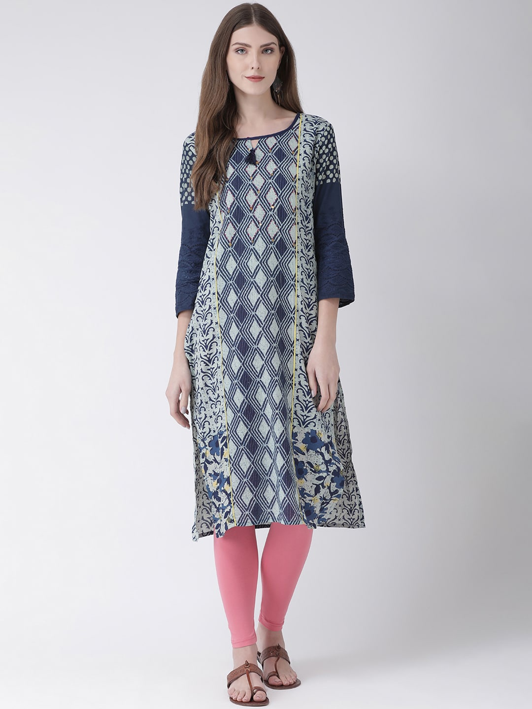 

Span Women Blue Printed Round Neck Embellished Kurta