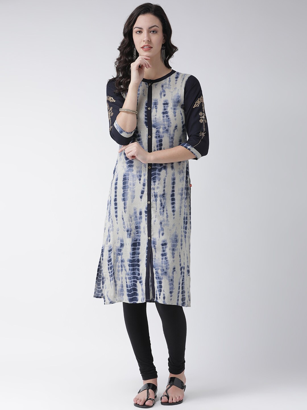 

Span Women Blue & White Dyed Kurta