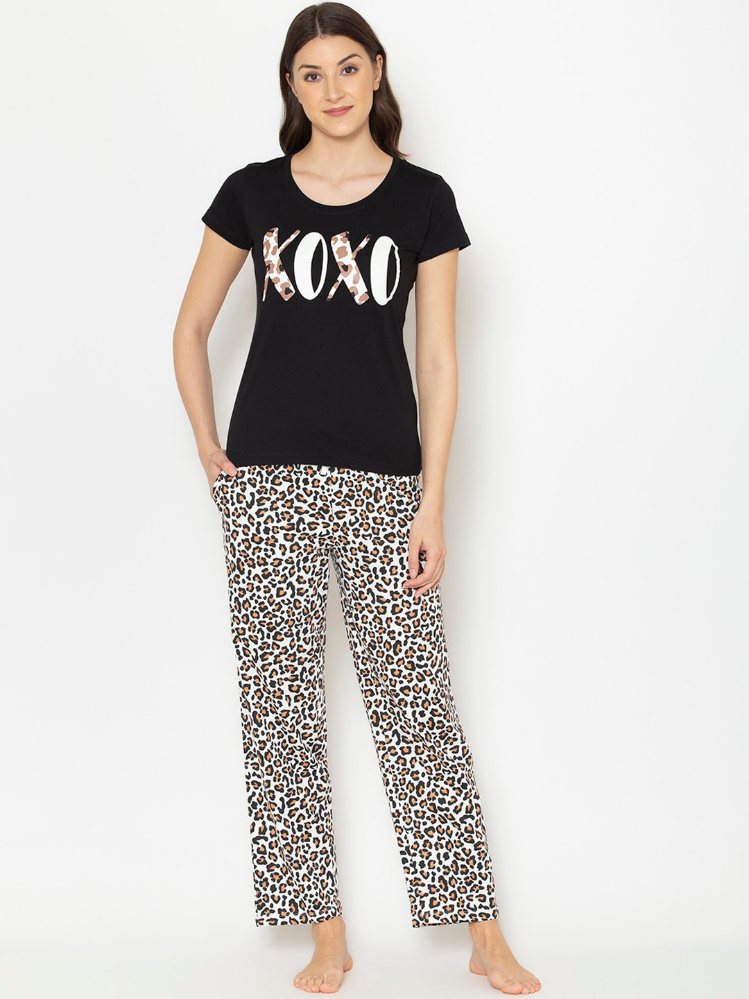 

Lounge Dreams Women Black & White Printed Pure Cotton Night suit
