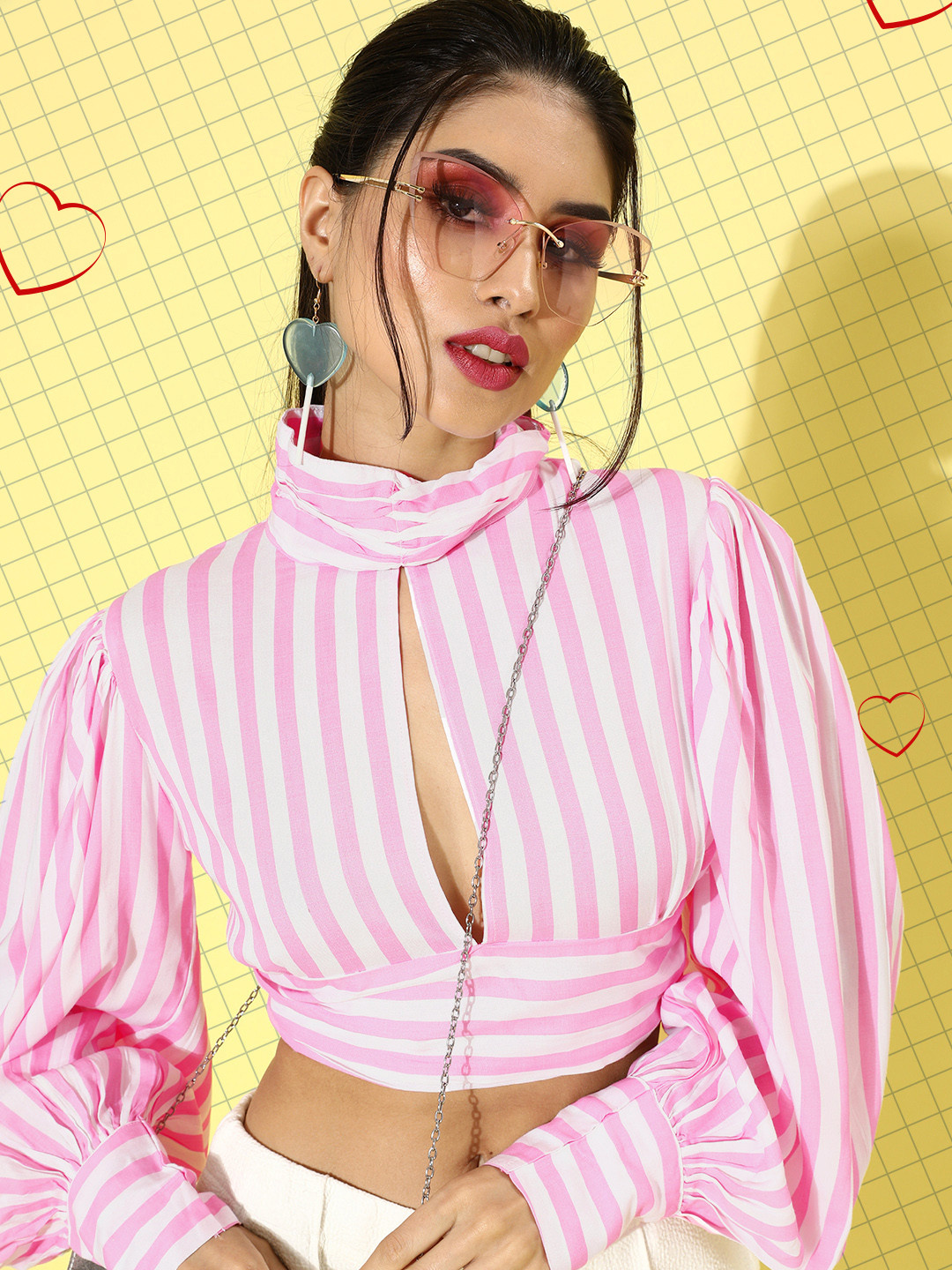 

SCORPIUS Women White Horizontal Striped Cropped Top