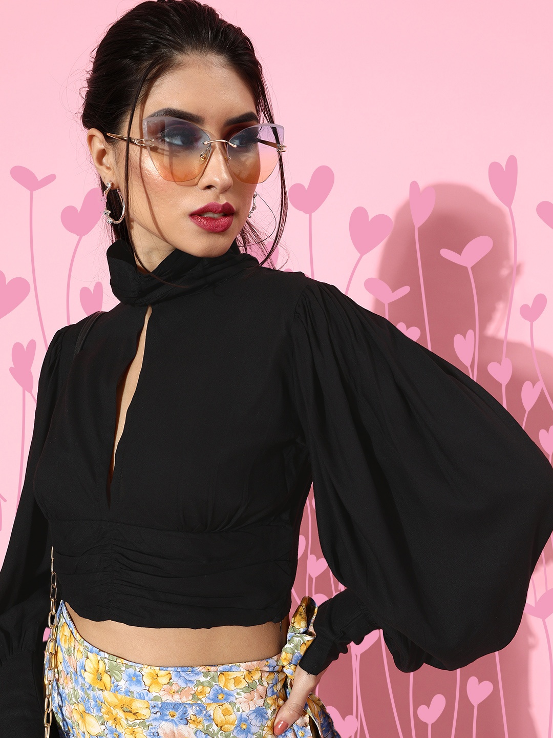 

SCORPIUS Women Stylish Black Solid Cropped Top