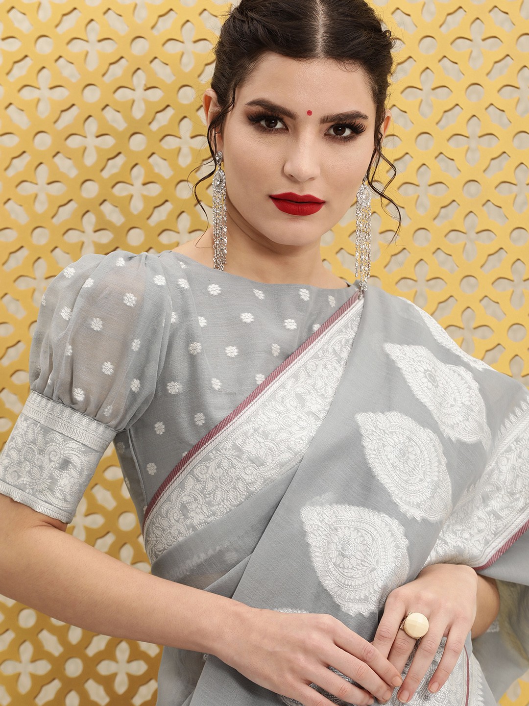 

House of Pataudi Grey & Silver Paisley Woven Design Rozana Saree
