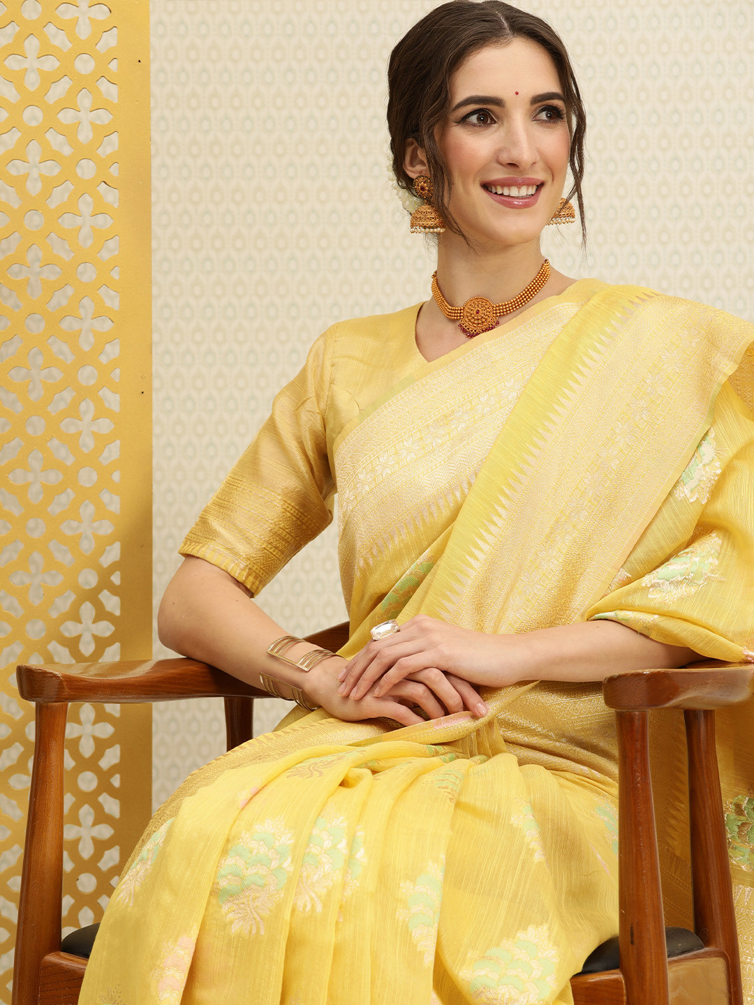 

House of Pataudi Yellow & Gold-Toned Floral Jaal Woven Zari Saree