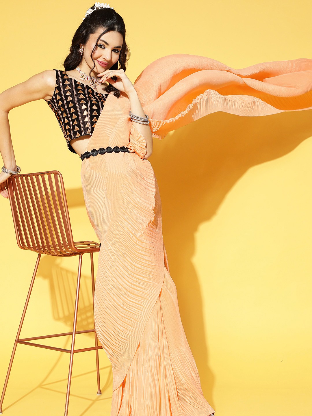 

Saree mall Peach-Coloured Solid Sarees