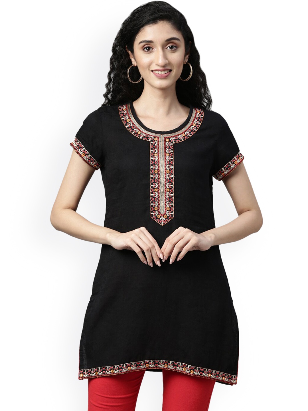 

Souchii Women Black Embroidered Mirror Work Kurti