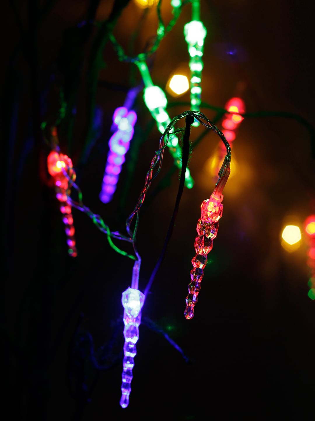 

TAYHAA Multi Glowing & Dazzling 20 Led String Lights