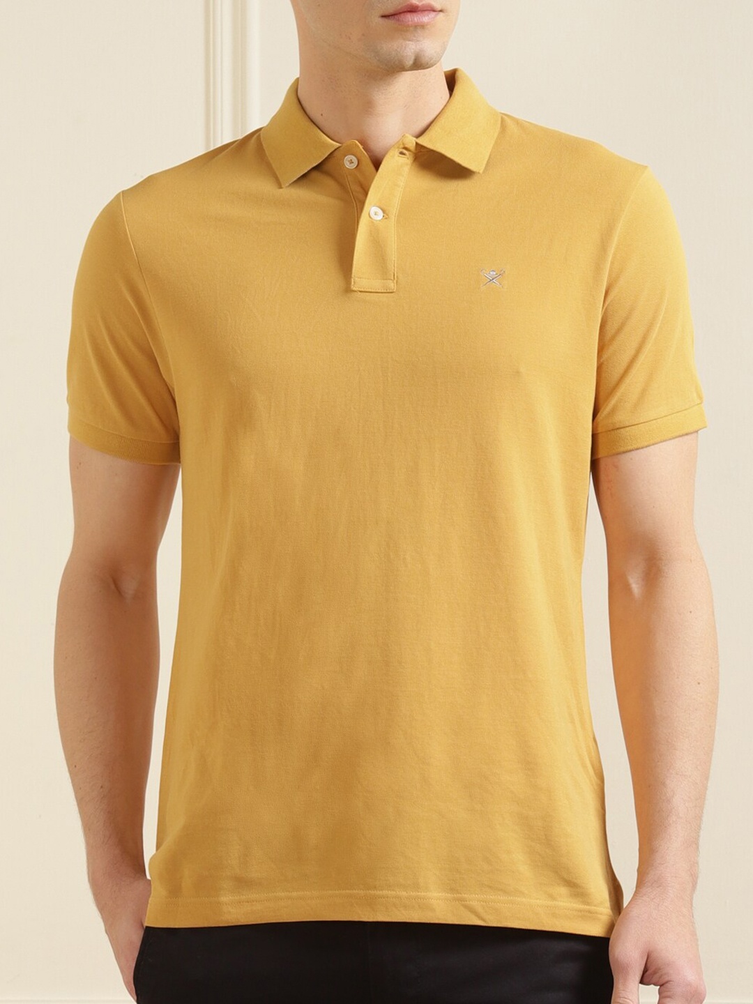 

HACKETT LONDON Men Gold-Toned Solid Polo Collar T-shirt