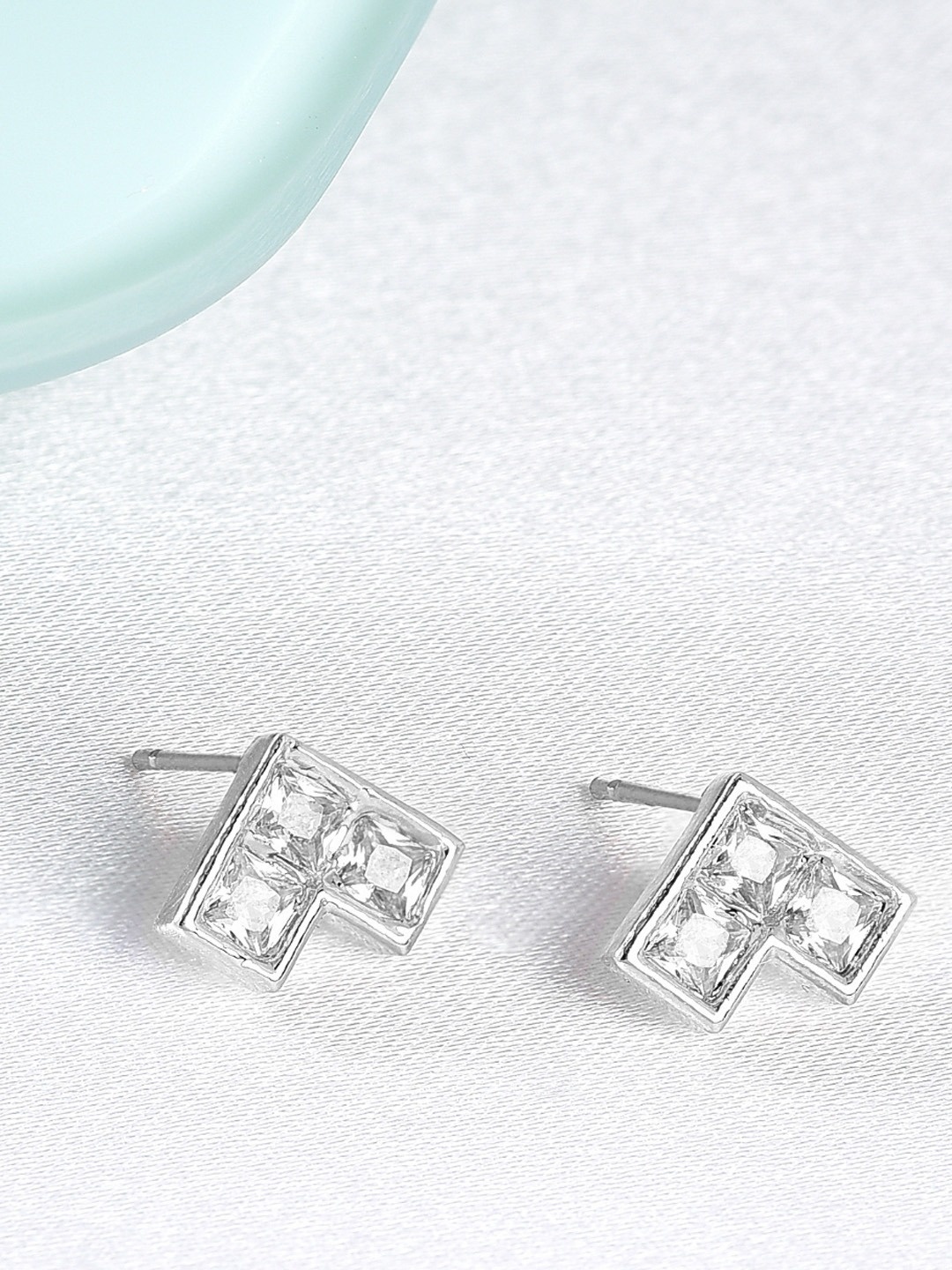 

AMI Silver-Plated Geometric Studs Earrings