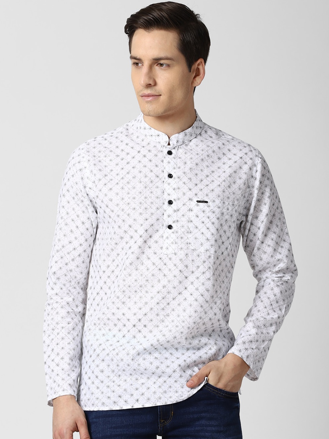 

Peter England Men White Geometric Printed Kurta