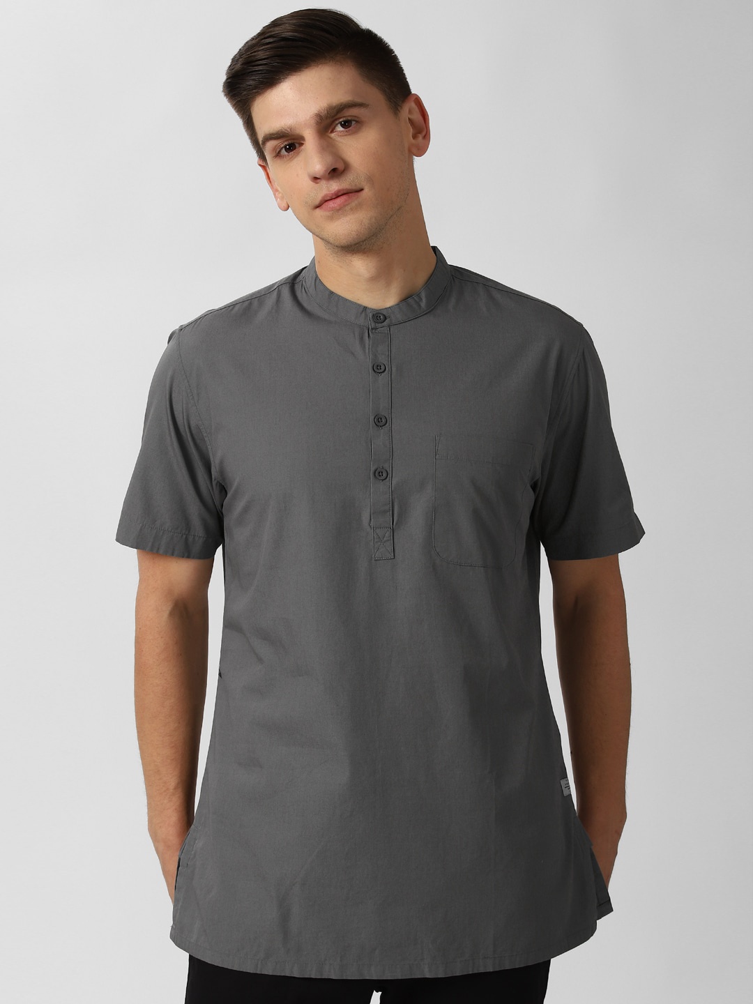 

Peter England Men Grey Solid Kurta