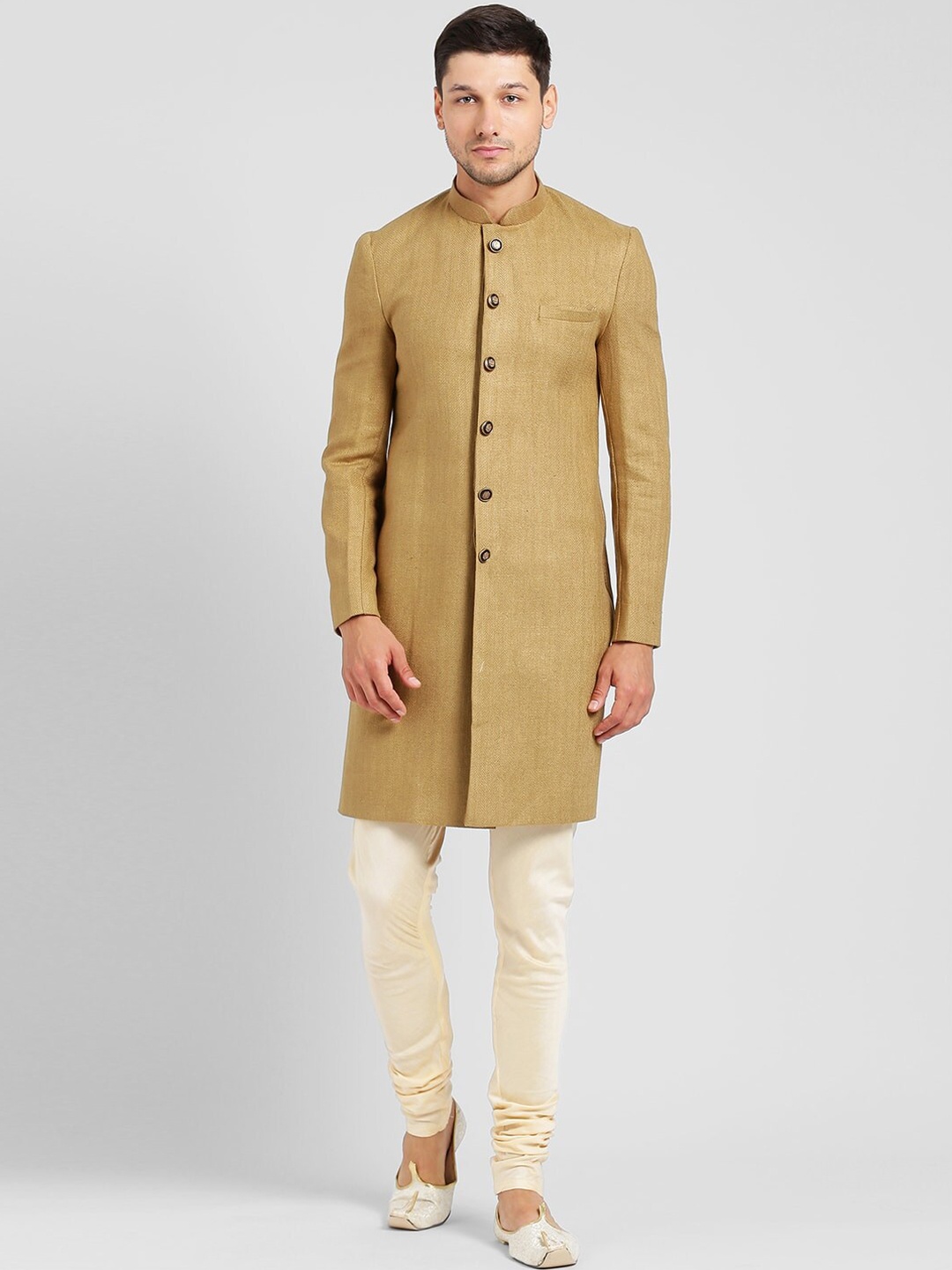 

KISAH Men Gold-Coloured & Off-White Sherwani Set