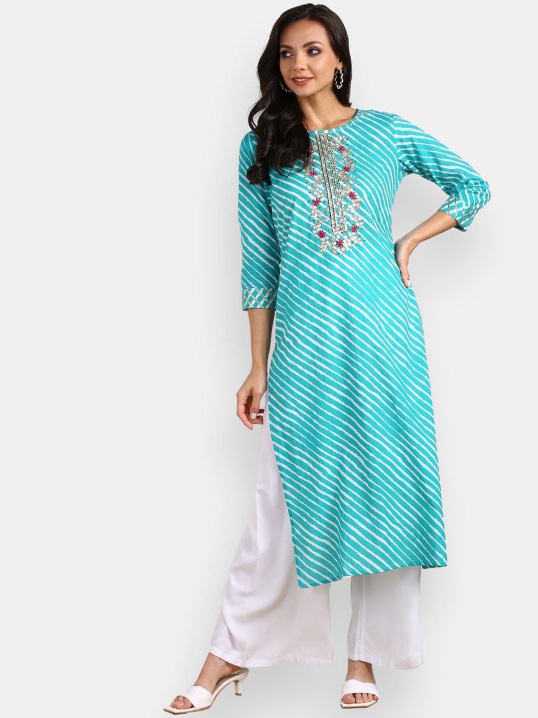 

VEDANA Women Sea Green Leheriya Striped Gotta Patti Kurta